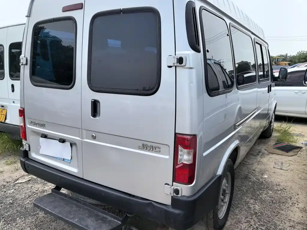 Transit Custom 2.8 T Commercial LWB Mid Roof 6-seat Rear Single Tire CN-VI JX493