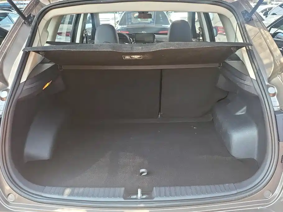 Besturn T33 奔腾T33 2019款 1.6 L 自动豪华型 国VI
