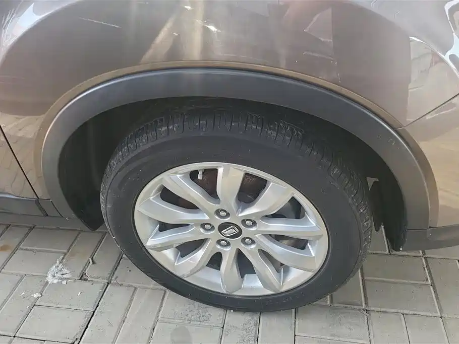 Besturn T33 奔腾T33 2019款 1.6 L 自动豪华型 国VI