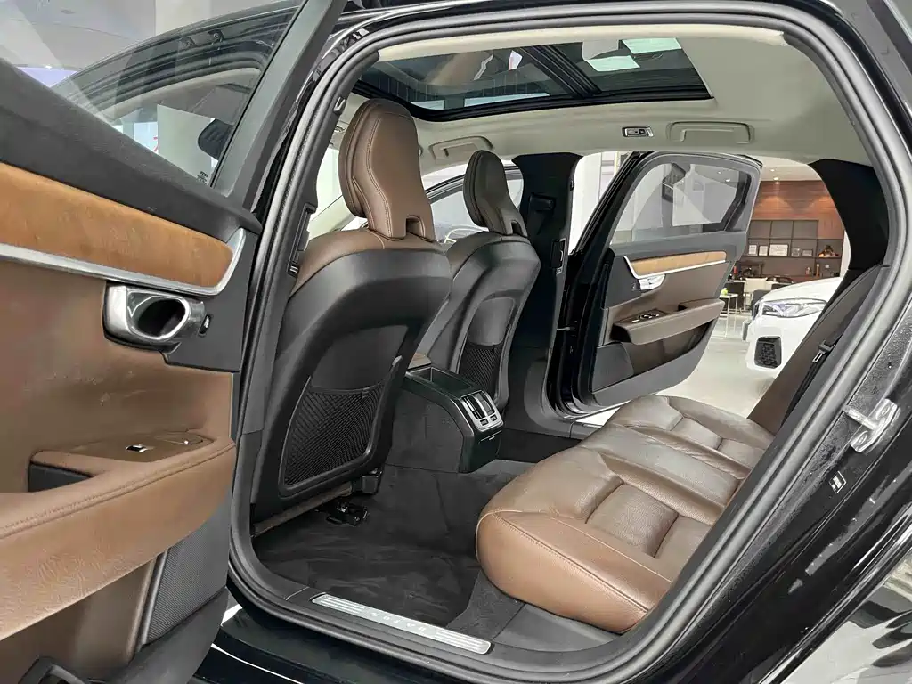 Volvo S90 T5 Smart Ease Luxury