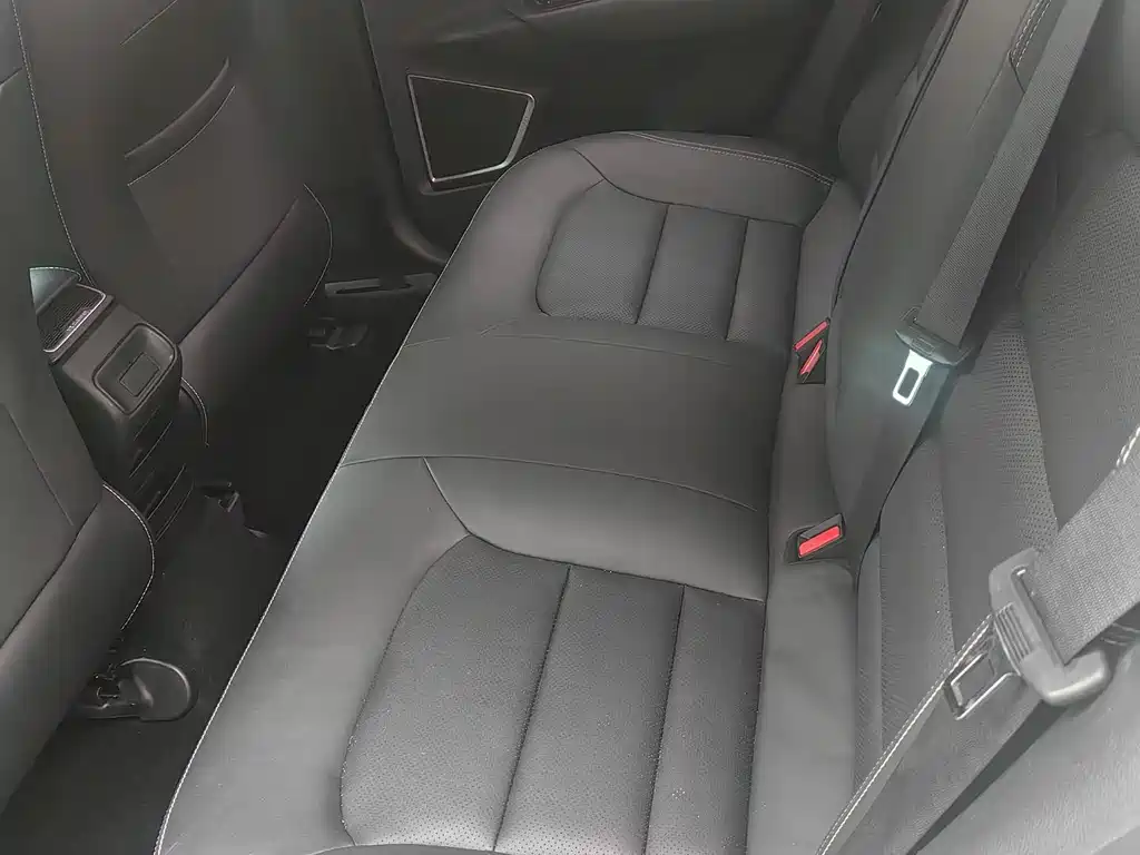 Emgrand GL 1.8 L DCT Elite Connected