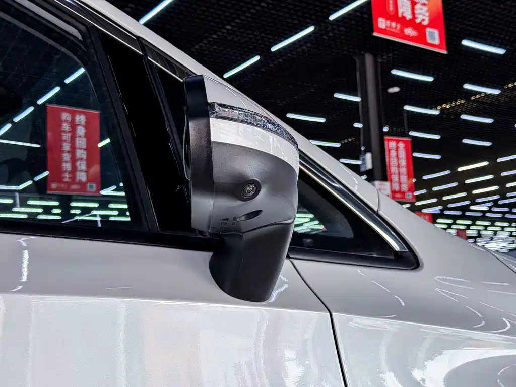 GAC Trumpchi M6 MAX 270 T WDCT Honored