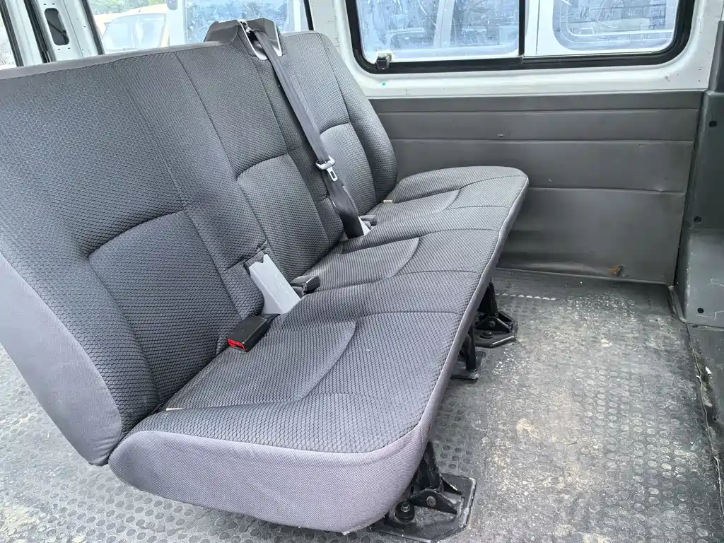 Transit Custom 2.8 T Commercial LWB Mid Roof 6-seat Rear Single Tire CN-VI JX493