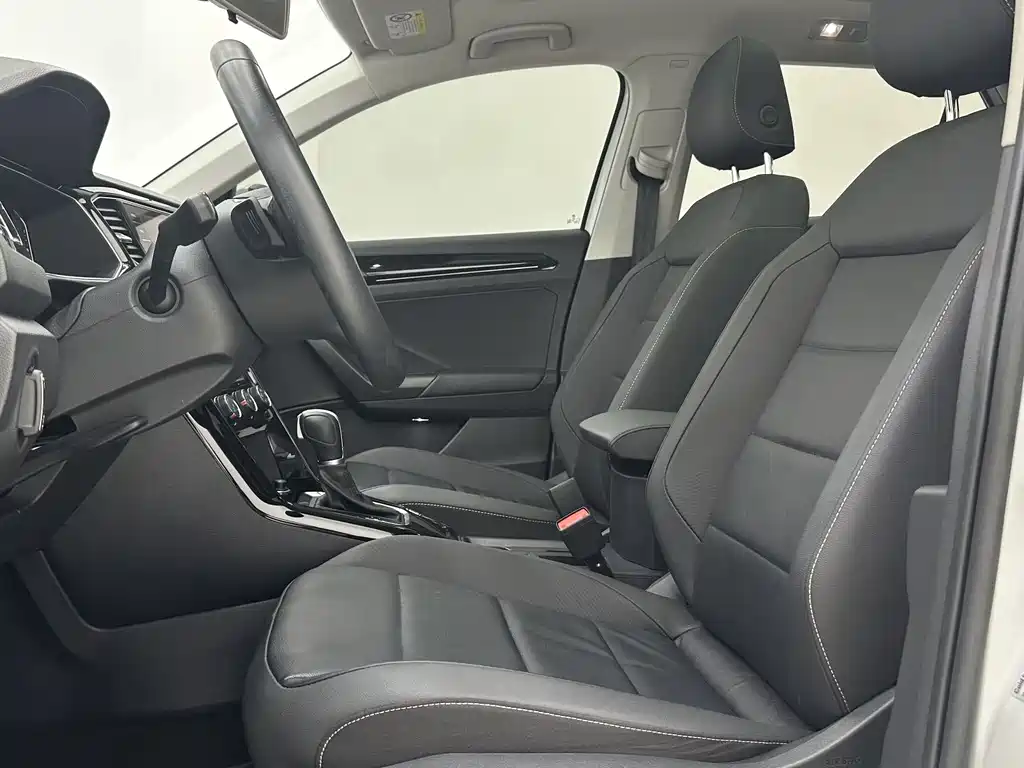 T-ROC 280 TSI DSG 2 WD Comfort Enjoyment PLUS