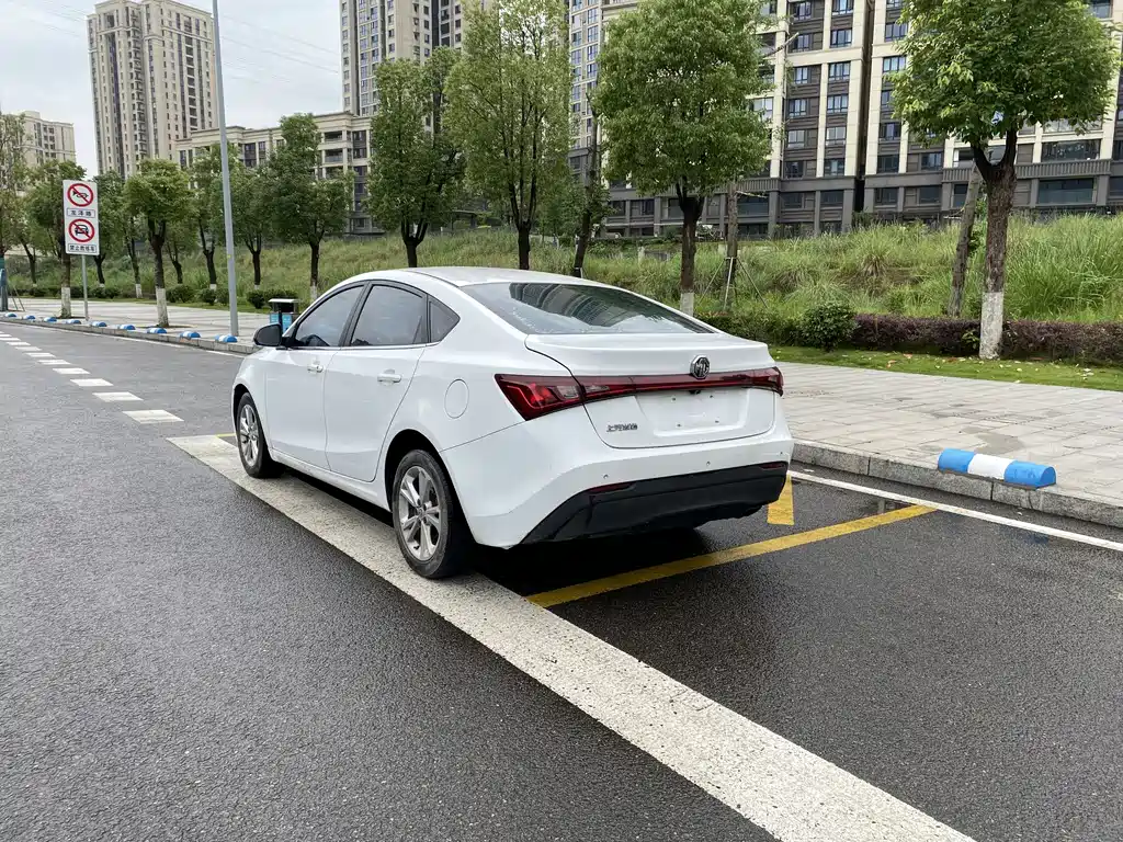 Ruixing 1.5 T Auto Value Luxury