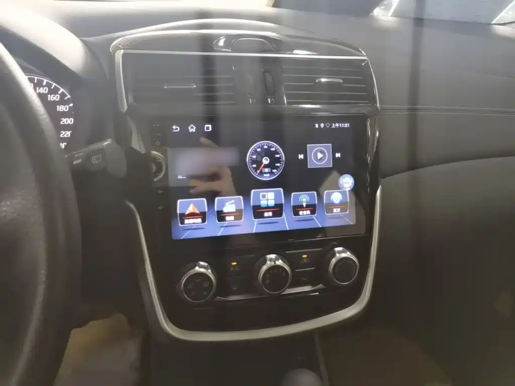 Tiida 1.6 L CVT Cool Motion CN-VI