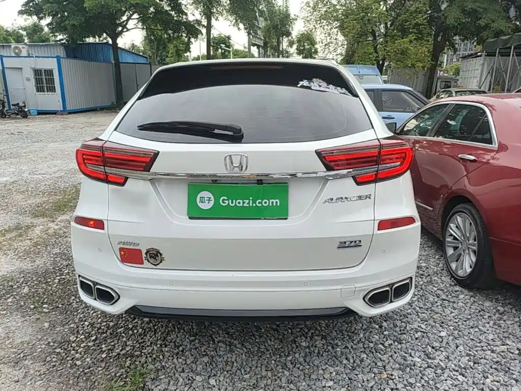Avancier 370 TURBO 4 WD Premium