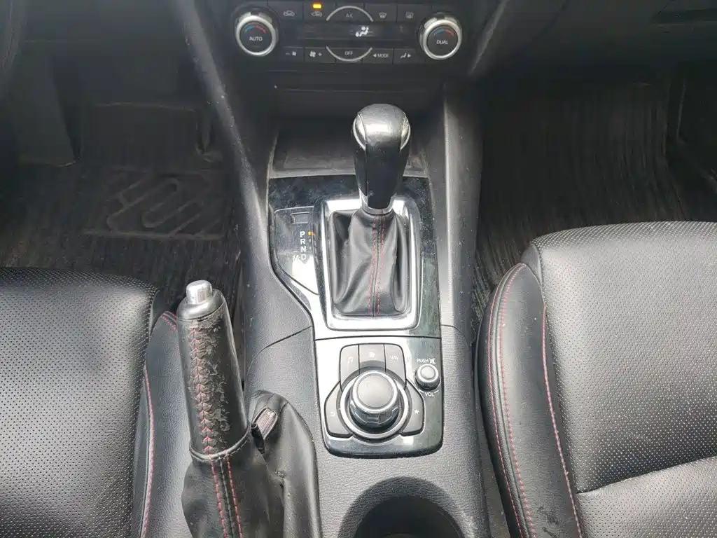 Mazda 3 Axela Sedan 2.0 L Auto Sport