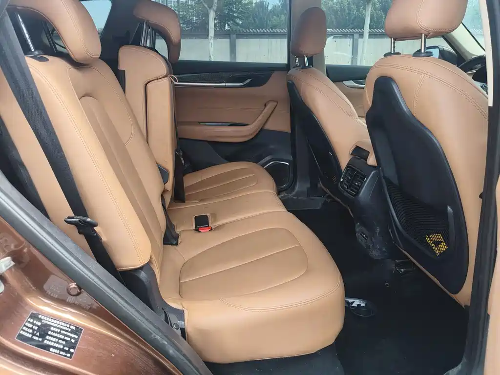 Brilliance V7 中华V7 2018款 280 T DCT豪华型 7座