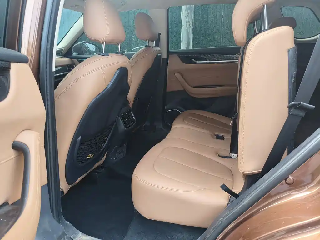 Brilliance V7 中华V7 2018款 280 T DCT豪华型 7座