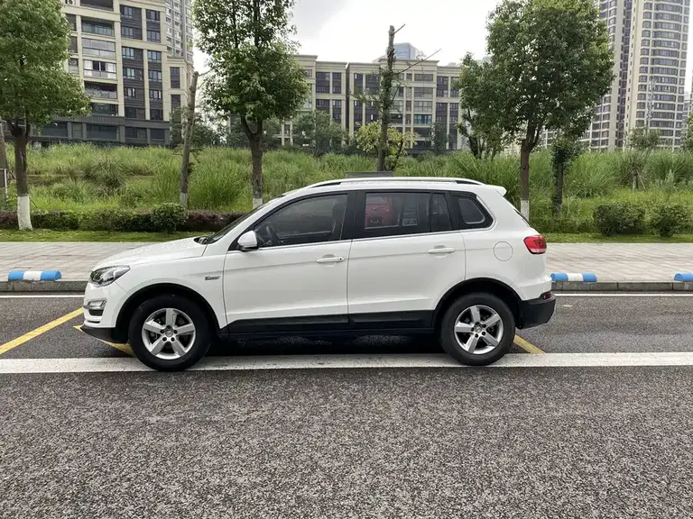 Zotye Damai X5 1.5 T Manual Luxury CN-IV