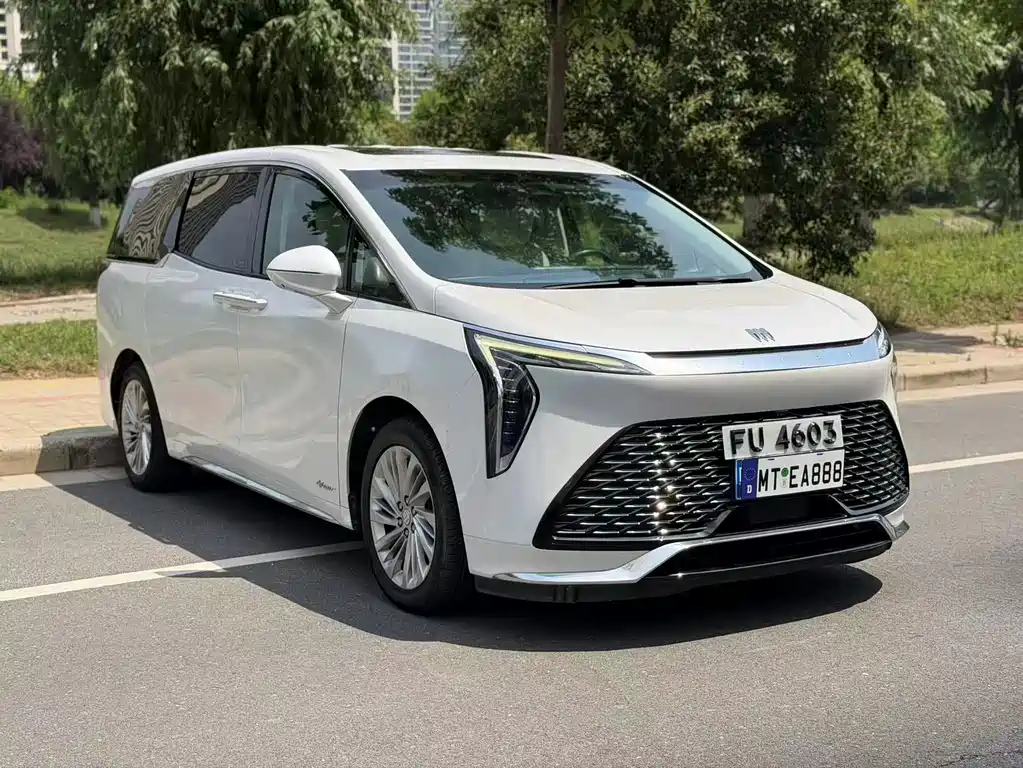 Century 2.0 T 6-seat Heritage