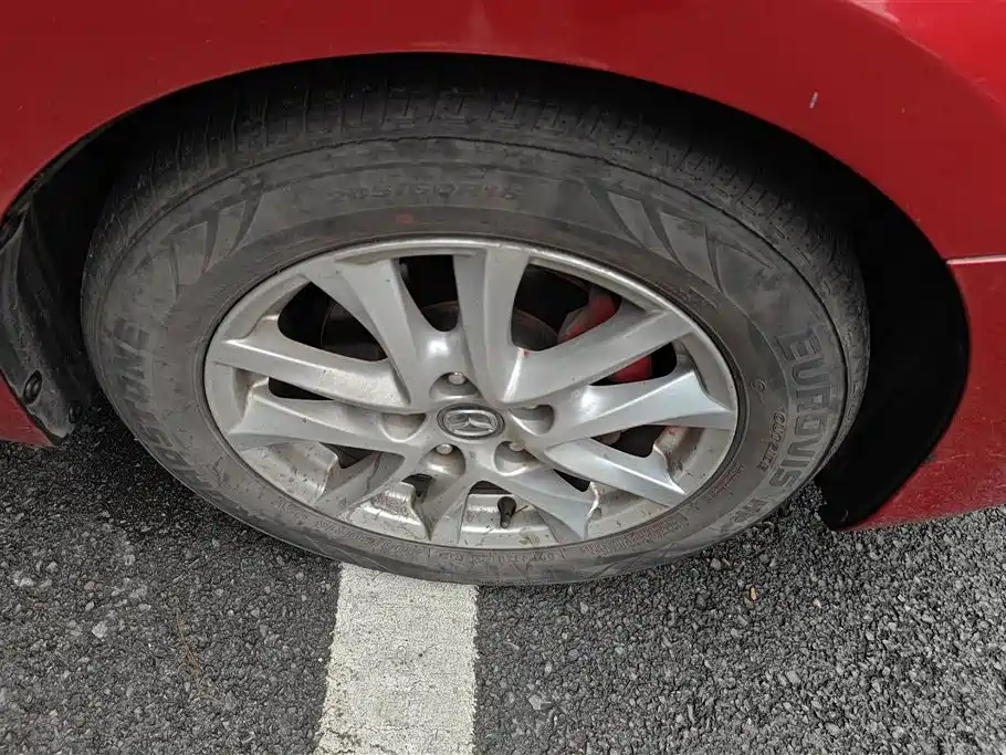 Mazda 3 Axela Sedan 1.5 L Auto Luxury CN-V