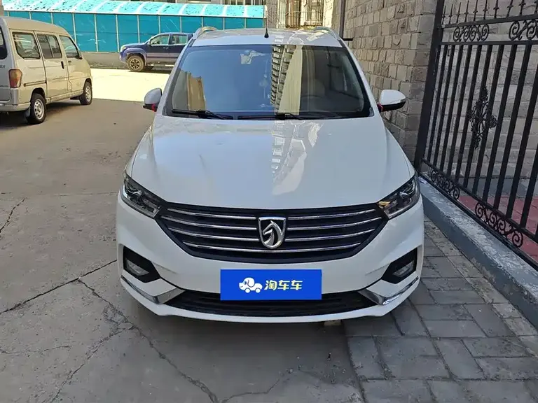 Baojun 360 宝骏360 2019款 1.5 L 手动精英型 国VI