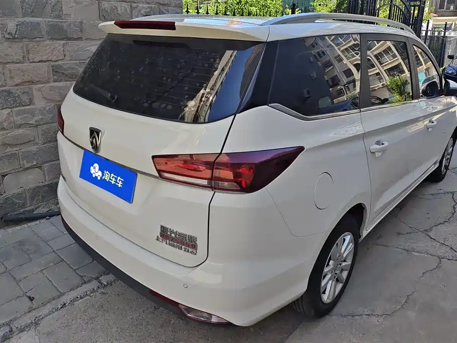 Baojun 360 宝骏360 2019款 1.5 L 手动精英型 国VI
