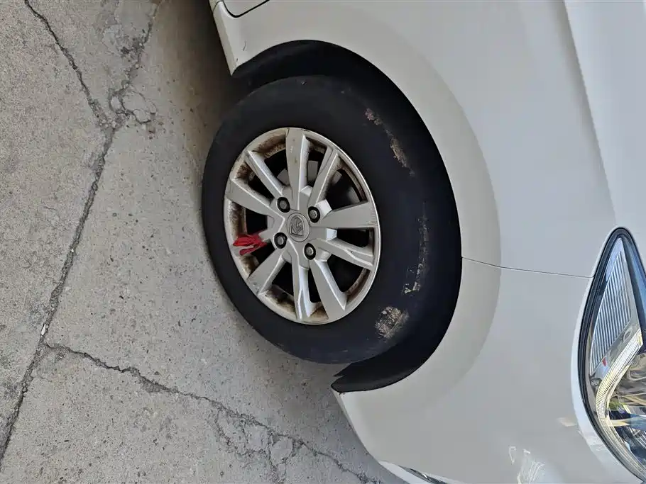 Baojun 360 宝骏360 2019款 1.5 L 手动精英型 国VI