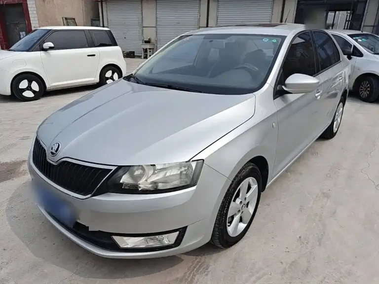 Skoda Rapid 昕锐 2015款 1.6 L 手动智选型