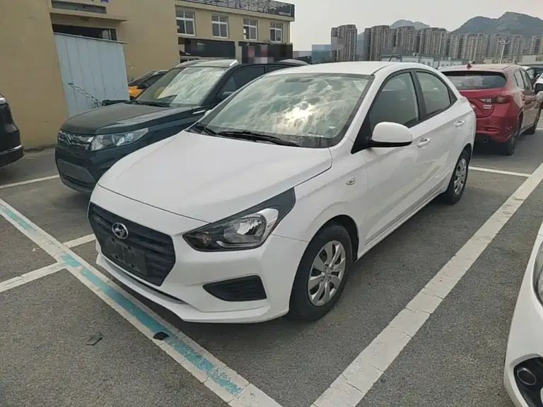 Hyundai Accent 1.4 L Manual GL Refreshed