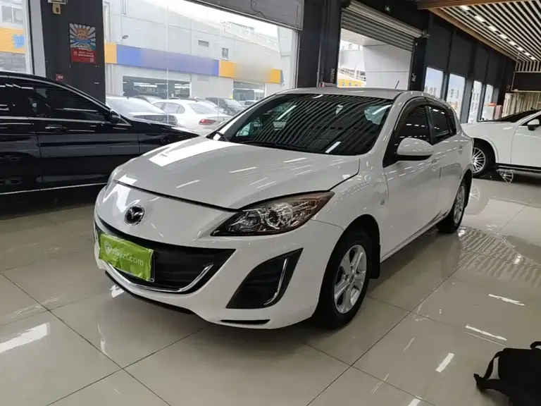 Mazda 3 Star 马自达3星骋 2015款 两厢 1.6 L 手动舒适型