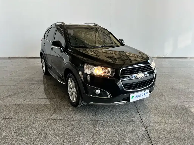 Chevrolet Captiva 2.4 L 4 WD Flagship 7-seat