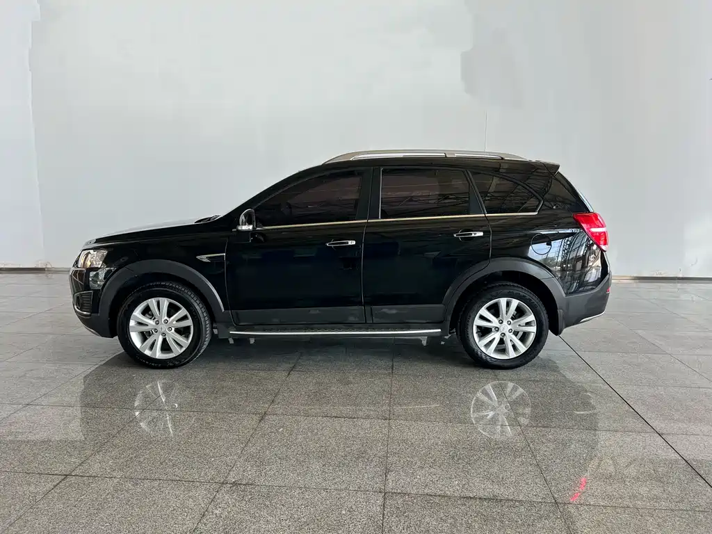 Captiva 2.4 L 4 WD Flagship 7-seat