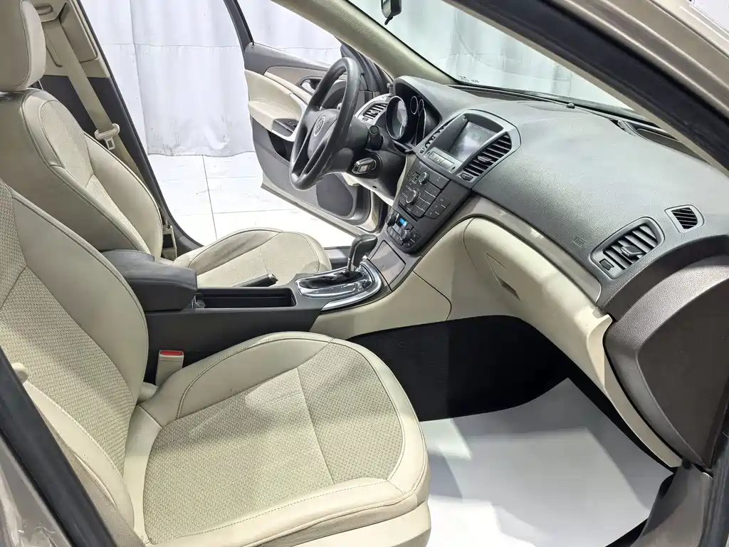 Regal 2.0 L Comfort