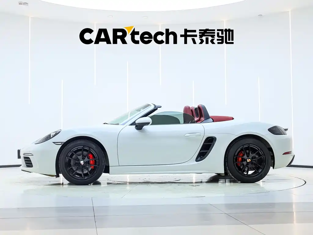 Porsche 718 Boxster 2.0 T