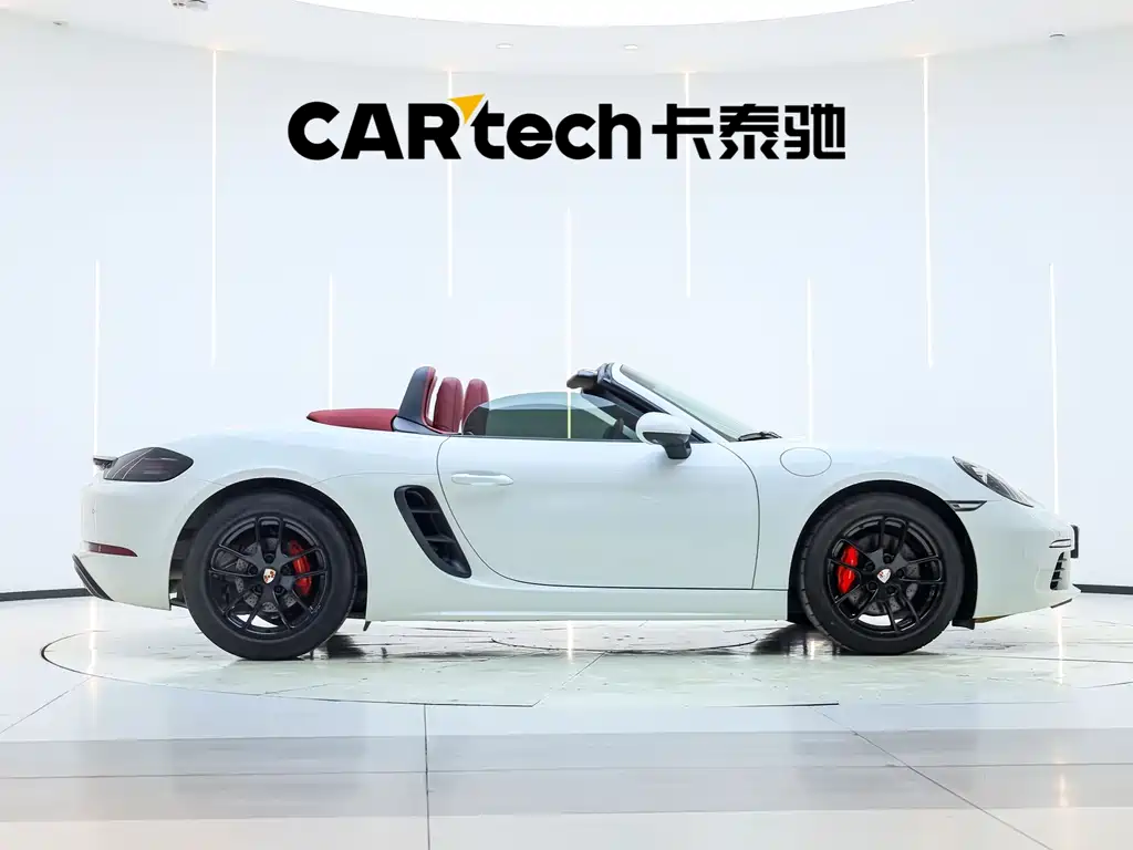 Porsche 718 Boxster 2.0 T