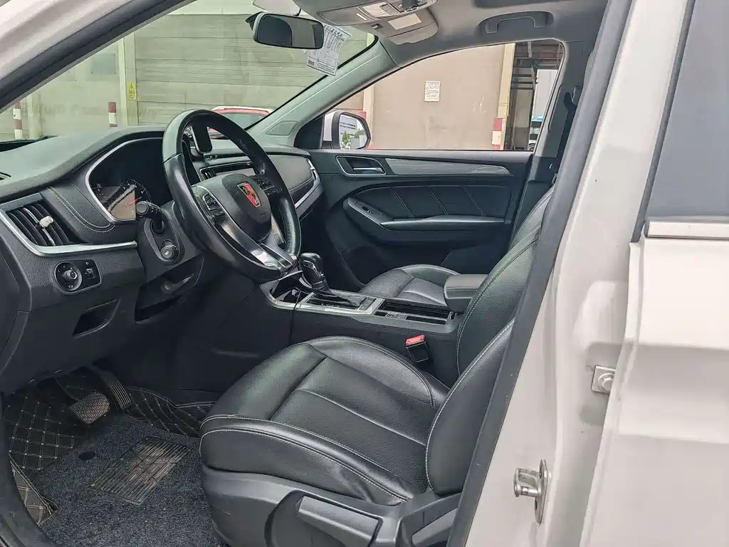 Roewe RX5 20 T 2 WD Auto Flagship