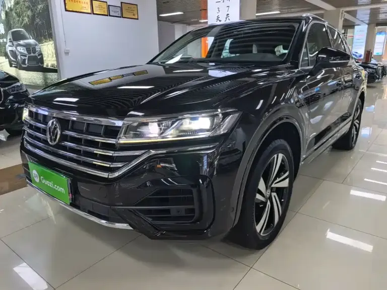 Volkswagen Touareg 3.0 TSI Sharp Edge CN-VI
