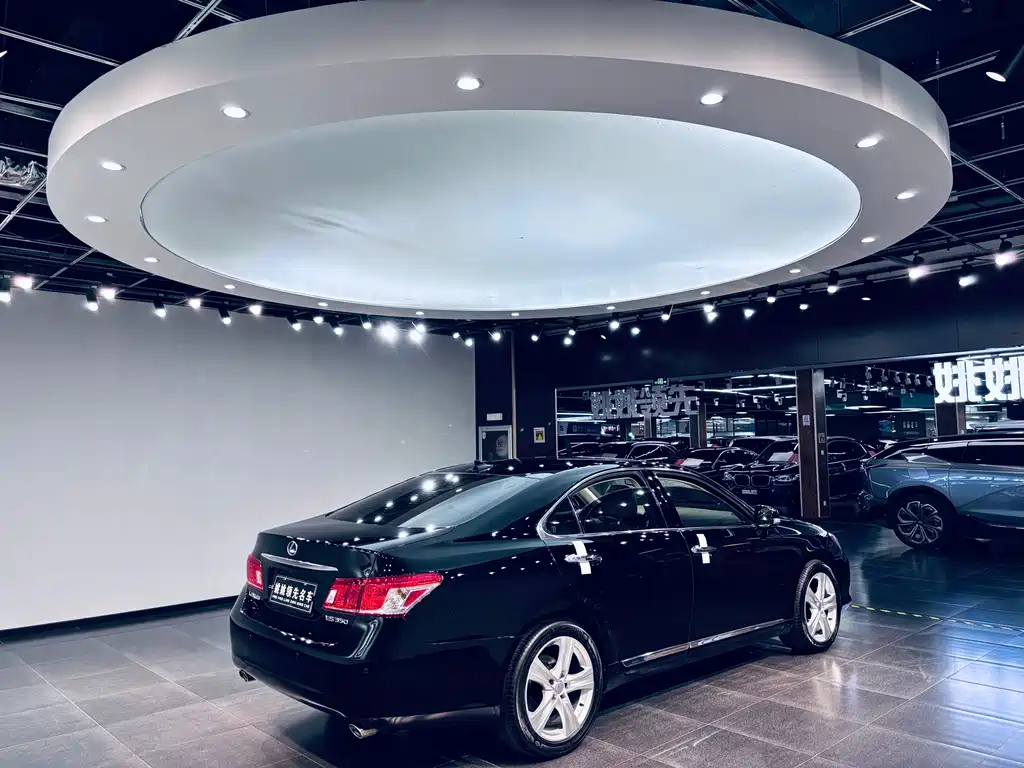 Lexus ES 350 Luxury
