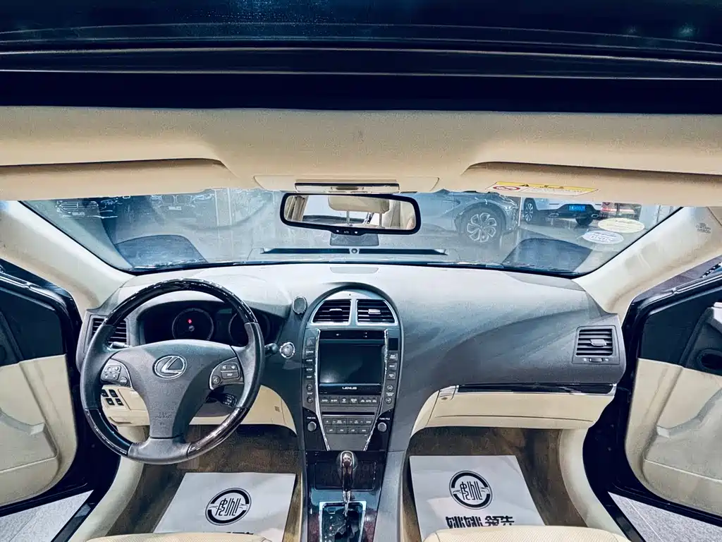 Lexus ES 350 Luxury