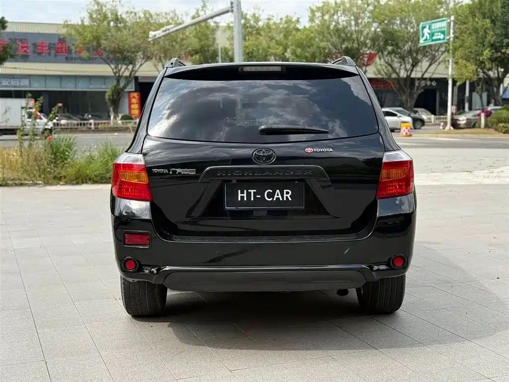 Highlander 2.7 L 2 WD 7-seat Elite