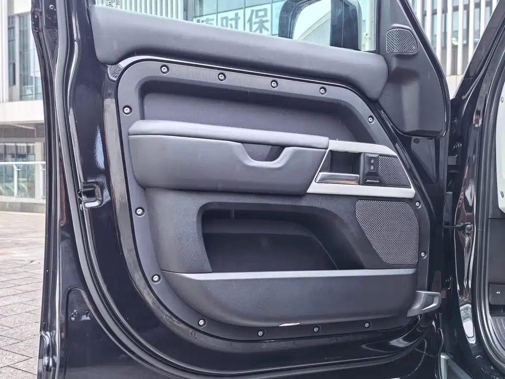 Land Rover Defender Facelift 110 3.0 T P400 X-DYNAMIC HSE