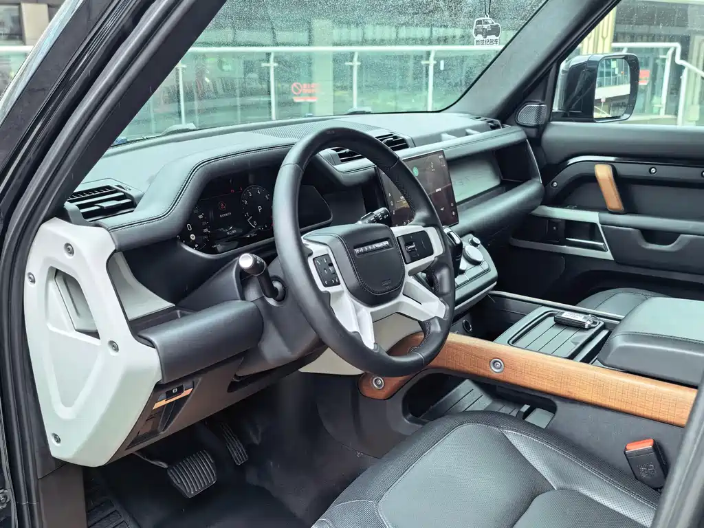 Land Rover Defender Facelift 110 3.0 T P400 X-DYNAMIC HSE