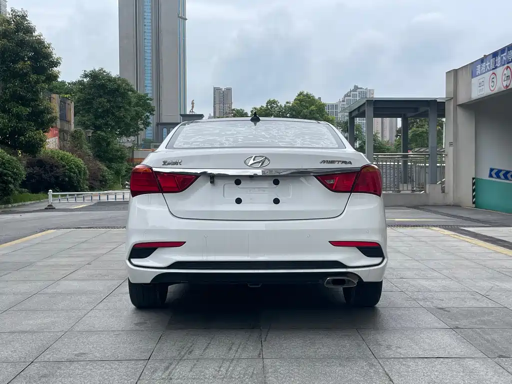 Mistra 1.8 L Auto Intelligent GLS CN-V