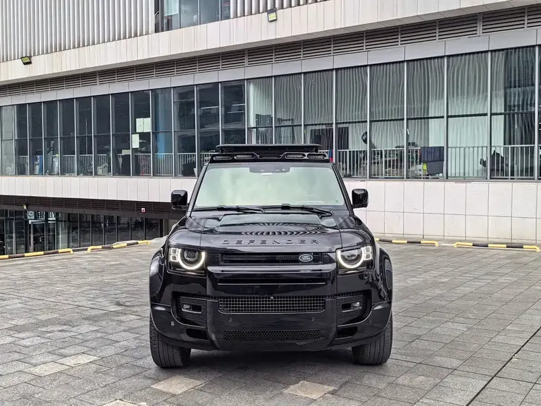 Land Rover Defender 110 3.0 T P400 X-DYNAMIC HSE