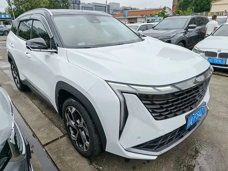 Geely Boyue L 1.5 TD DCT Distinguished
