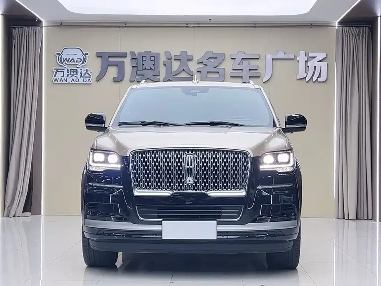 Lincoln Navigator 3.5 T Honor Shine