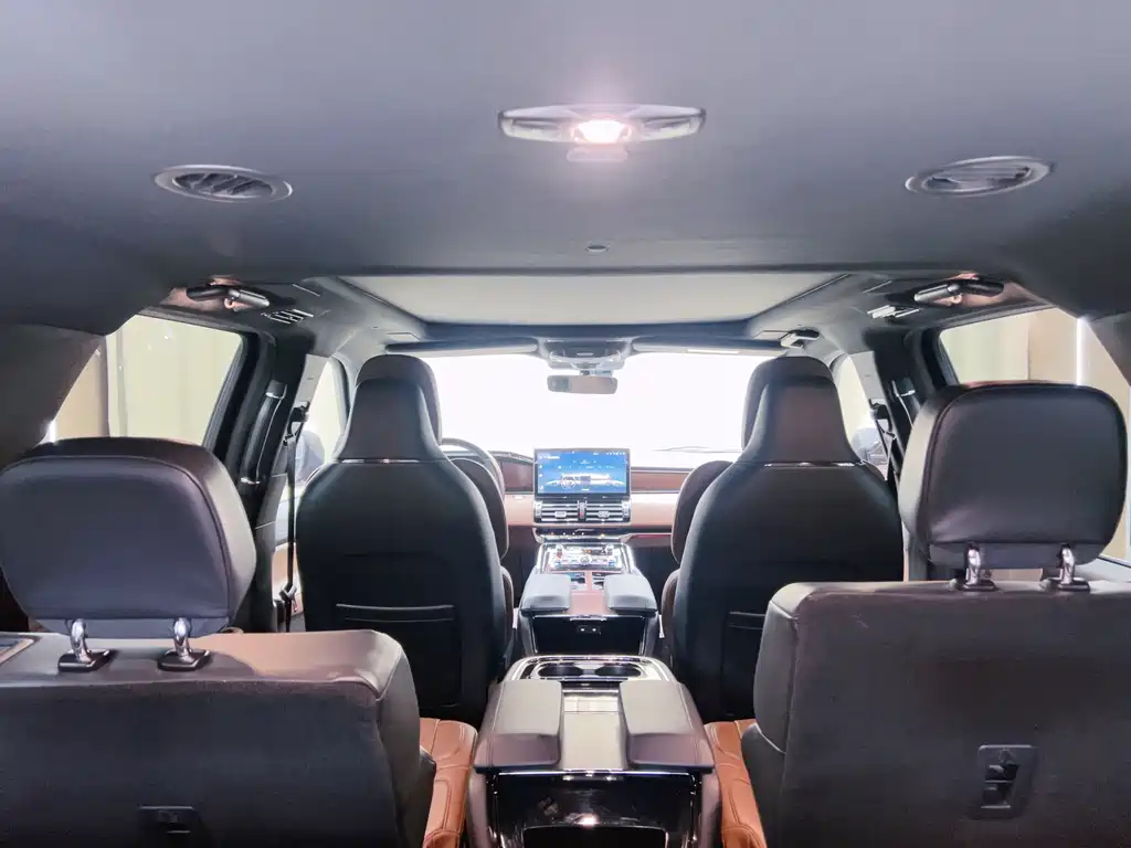 Navigator 3.5 T Honor Shine