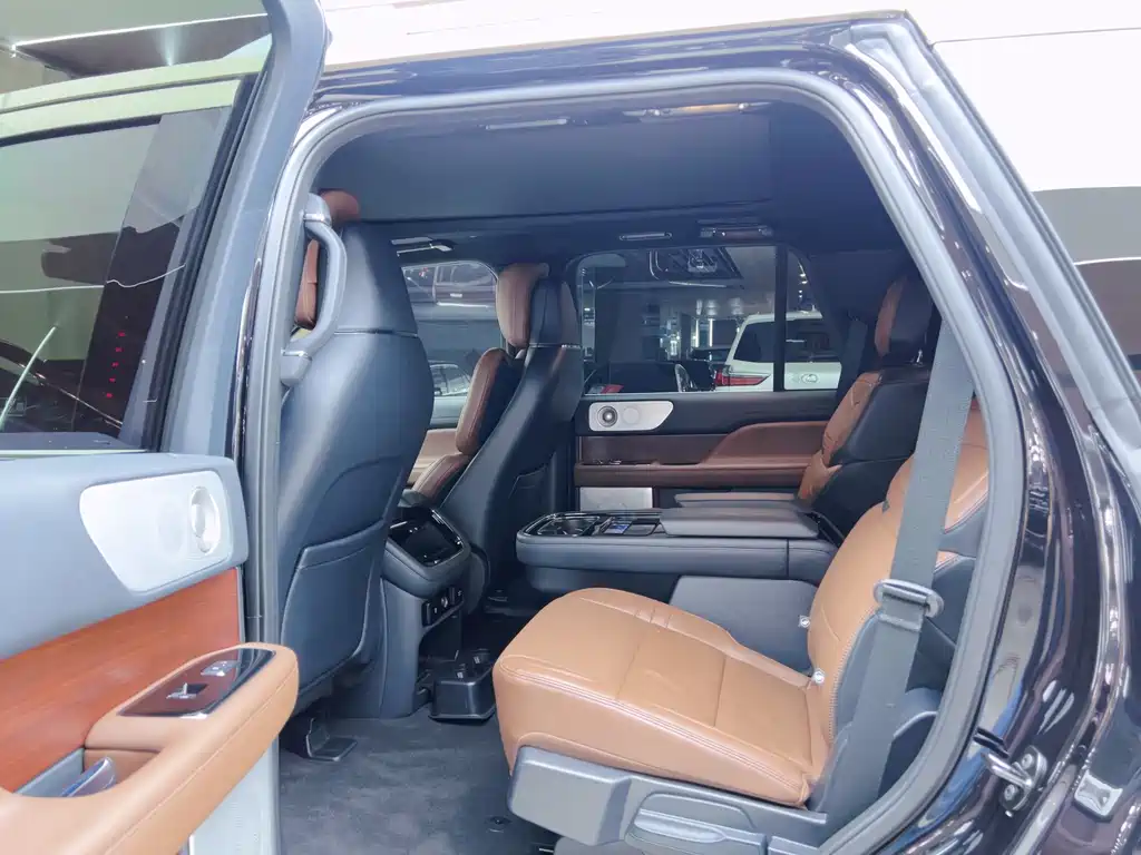 Navigator 3.5 T Honor Shine