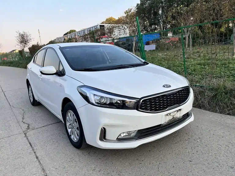 Kia K3 1.6 L Manual GL