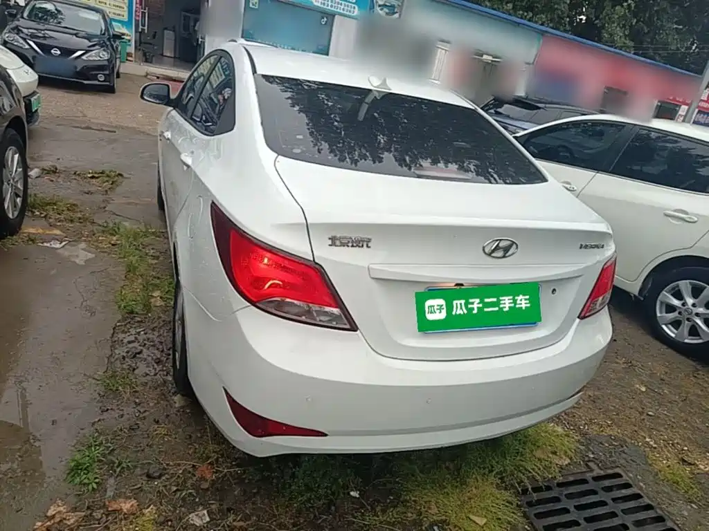Accent 1.4 L Auto Intelligent GLS