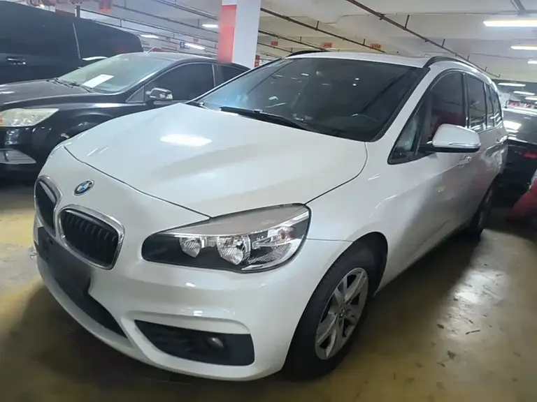 BMW 2 Series Active Tourer 218 i Leading