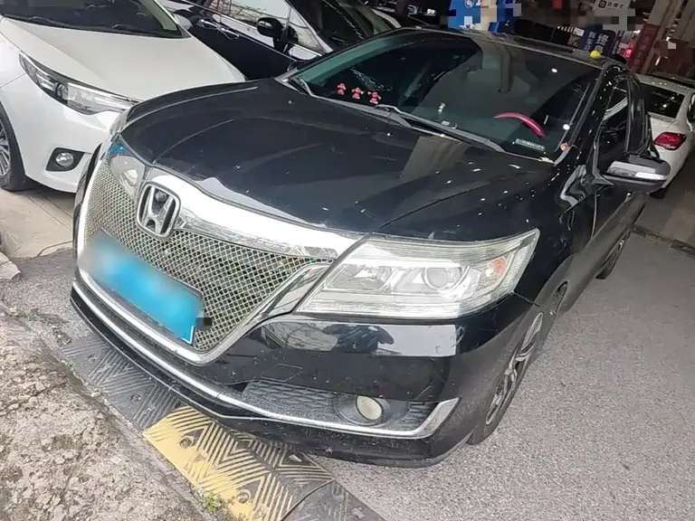 Honda Crider 1.8 L CVT Luxury