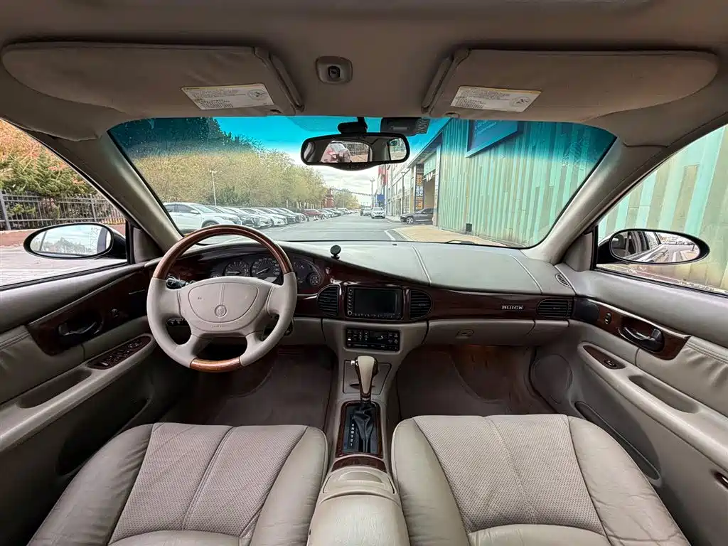 Buick New Century Buick New Century 3.0 Auto