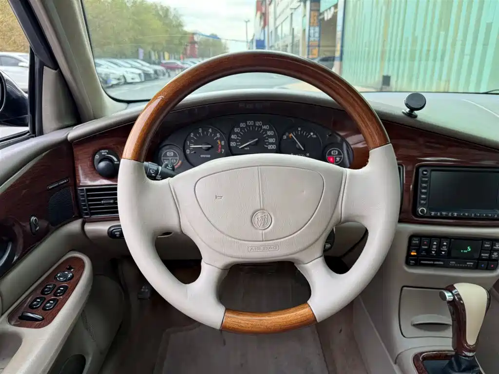Buick New Century Buick New Century 3.0 Auto