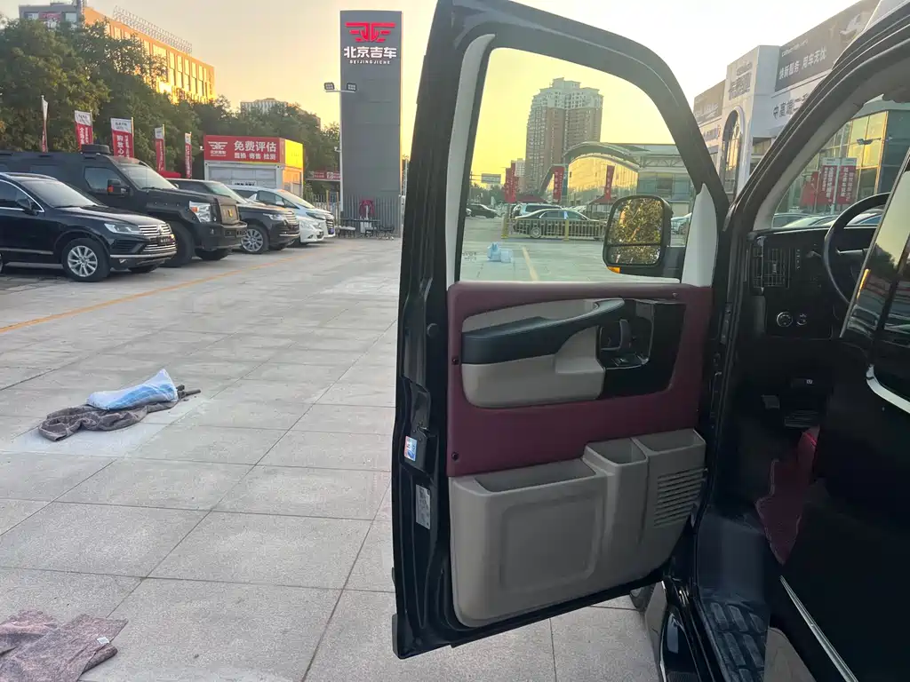 SAVANA SAVANA 2014款 5.3 L 1500 S