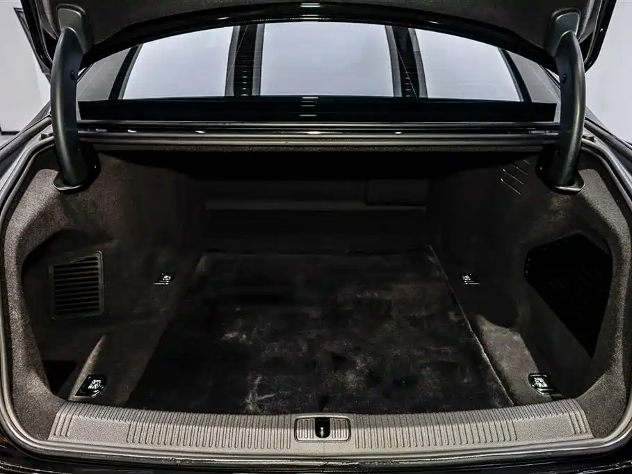 Audi A8 A8 L 50 TFSI quattro Premium