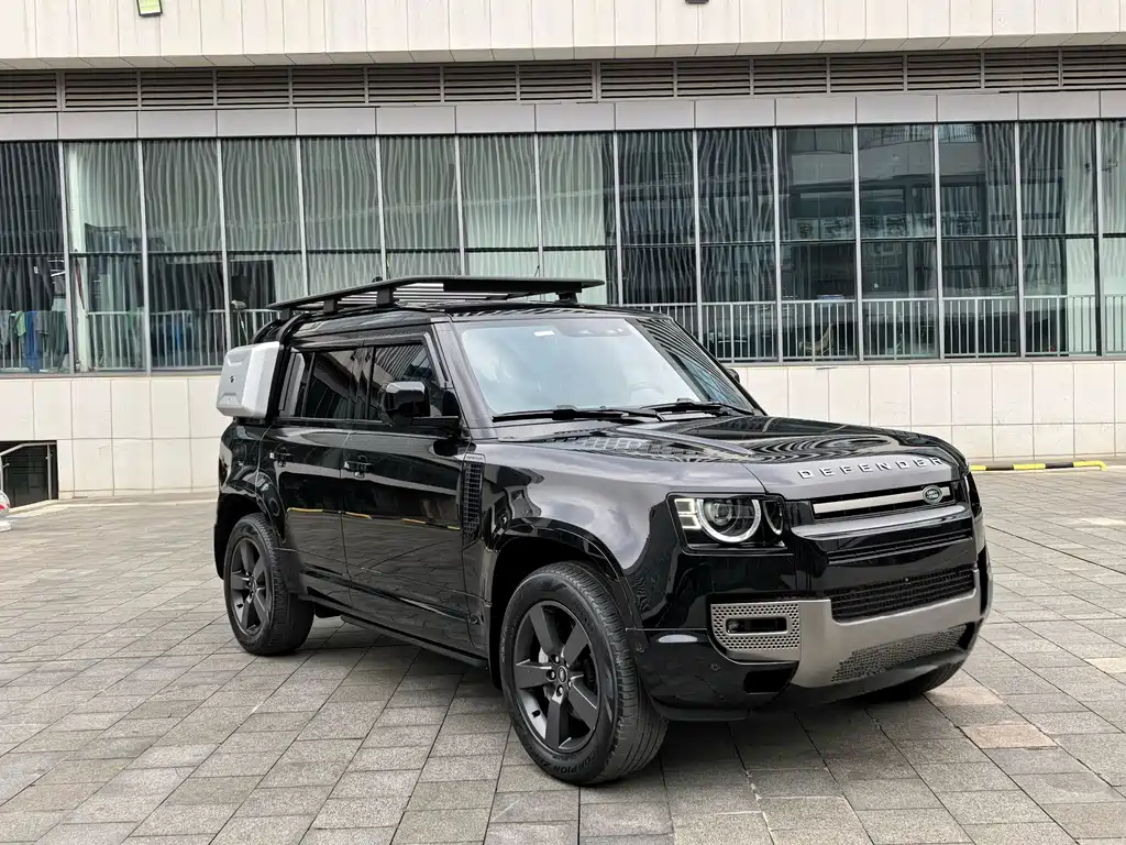 Land Rover Defender 110 P400 X-DYNAMIC HSE
